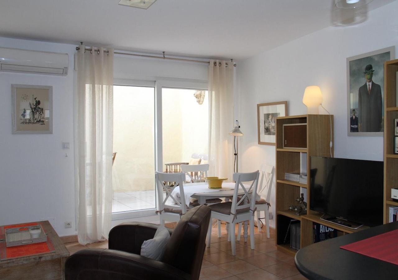 Agreable Maison De Ville Eyragues Exteriér fotografie