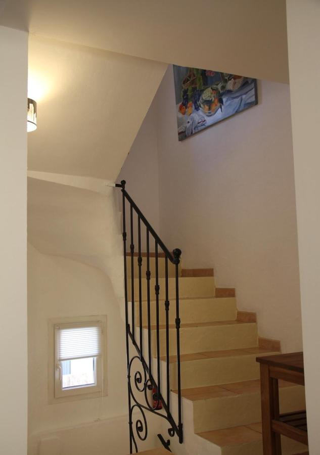 Agreable Maison De Ville Eyragues Exteriér fotografie