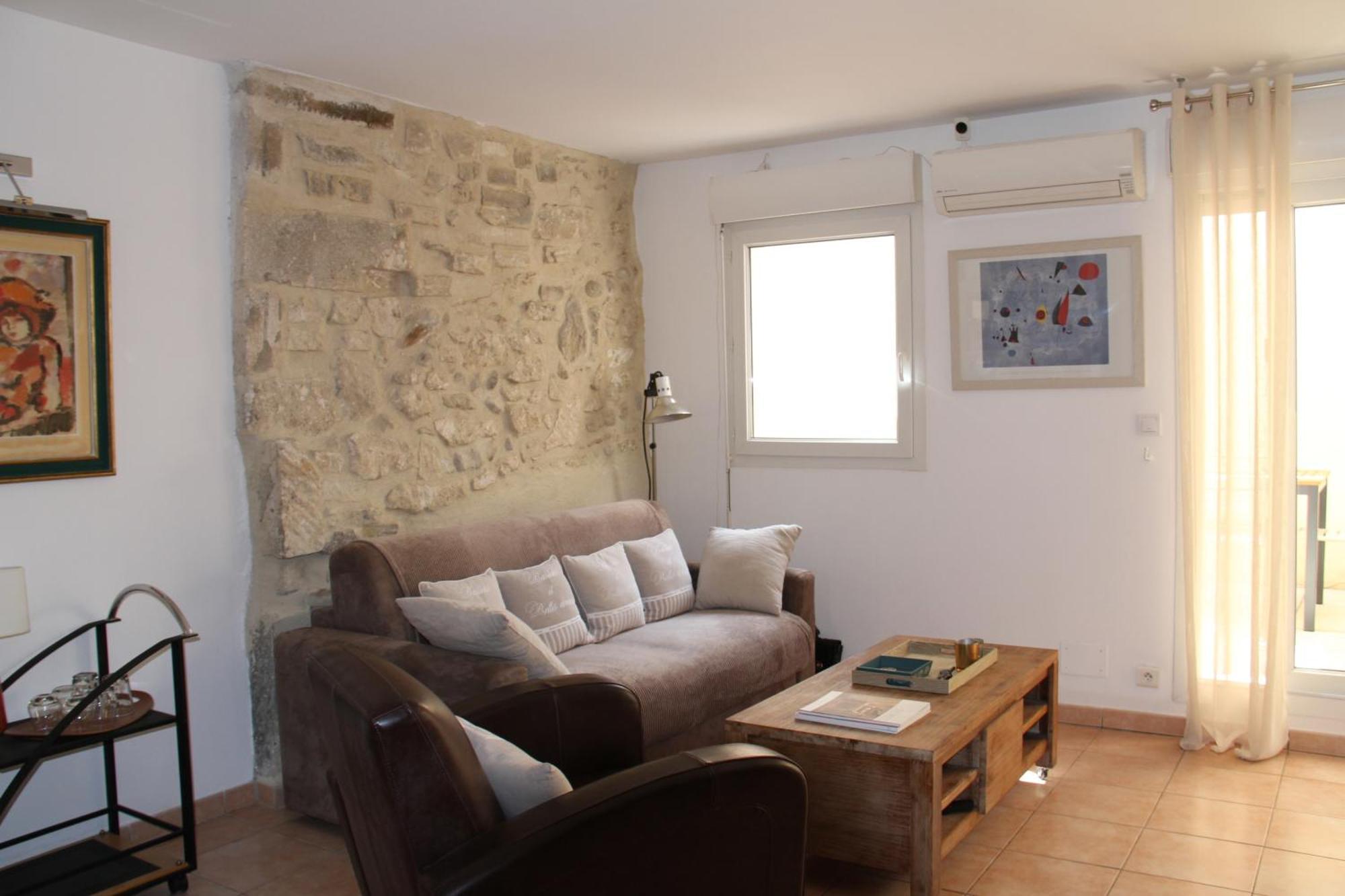 Agreable Maison De Ville Eyragues Exteriér fotografie